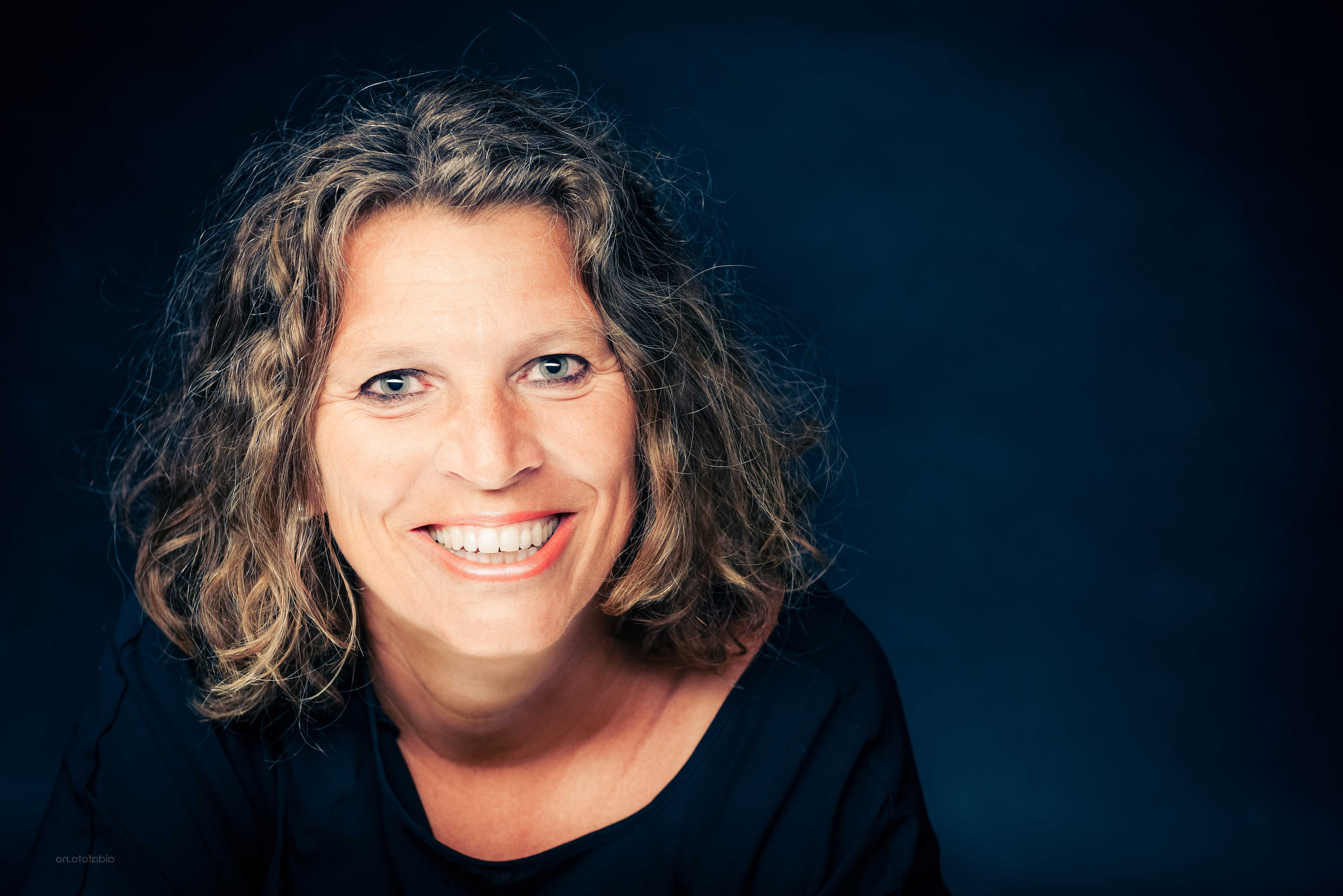 DSC_6037aidafoto.no2016_ser_mot_hoegre_kopi